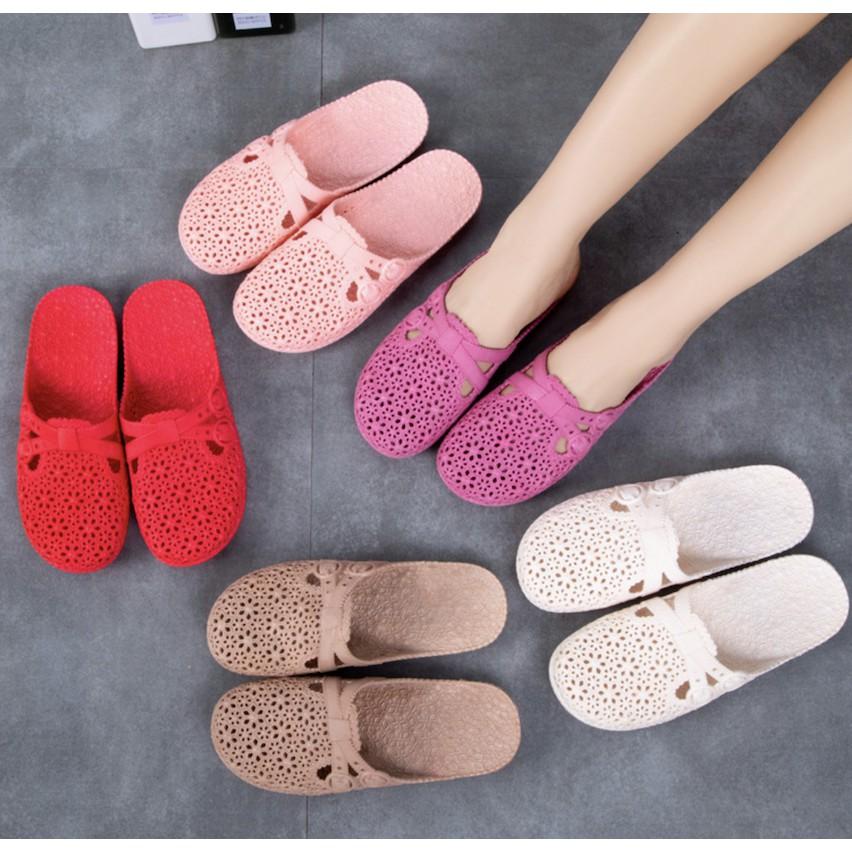 Dép sục tổ ong gắn nơ
