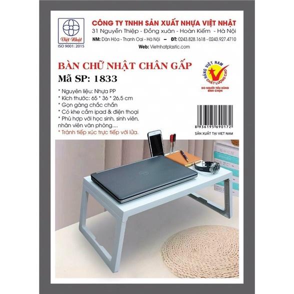 Bàn học gấp gọn nhựa Việt Nhật mã 1833 có khe cắm điện thoại, iPad