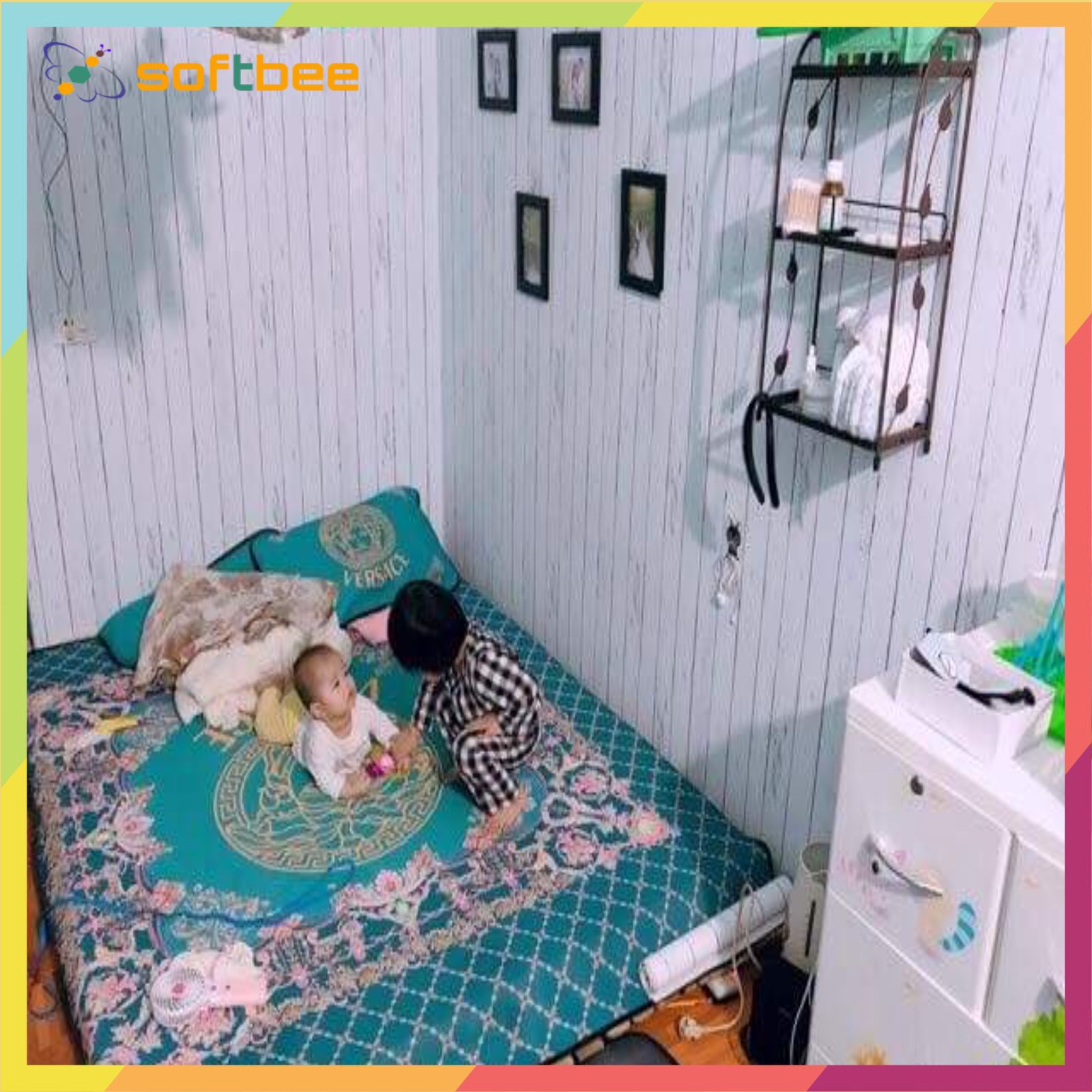 Giấy dán tường có keo sẵn, in hình gỗ sọc trắng, kích thước 0.45m x 10m / cuộn