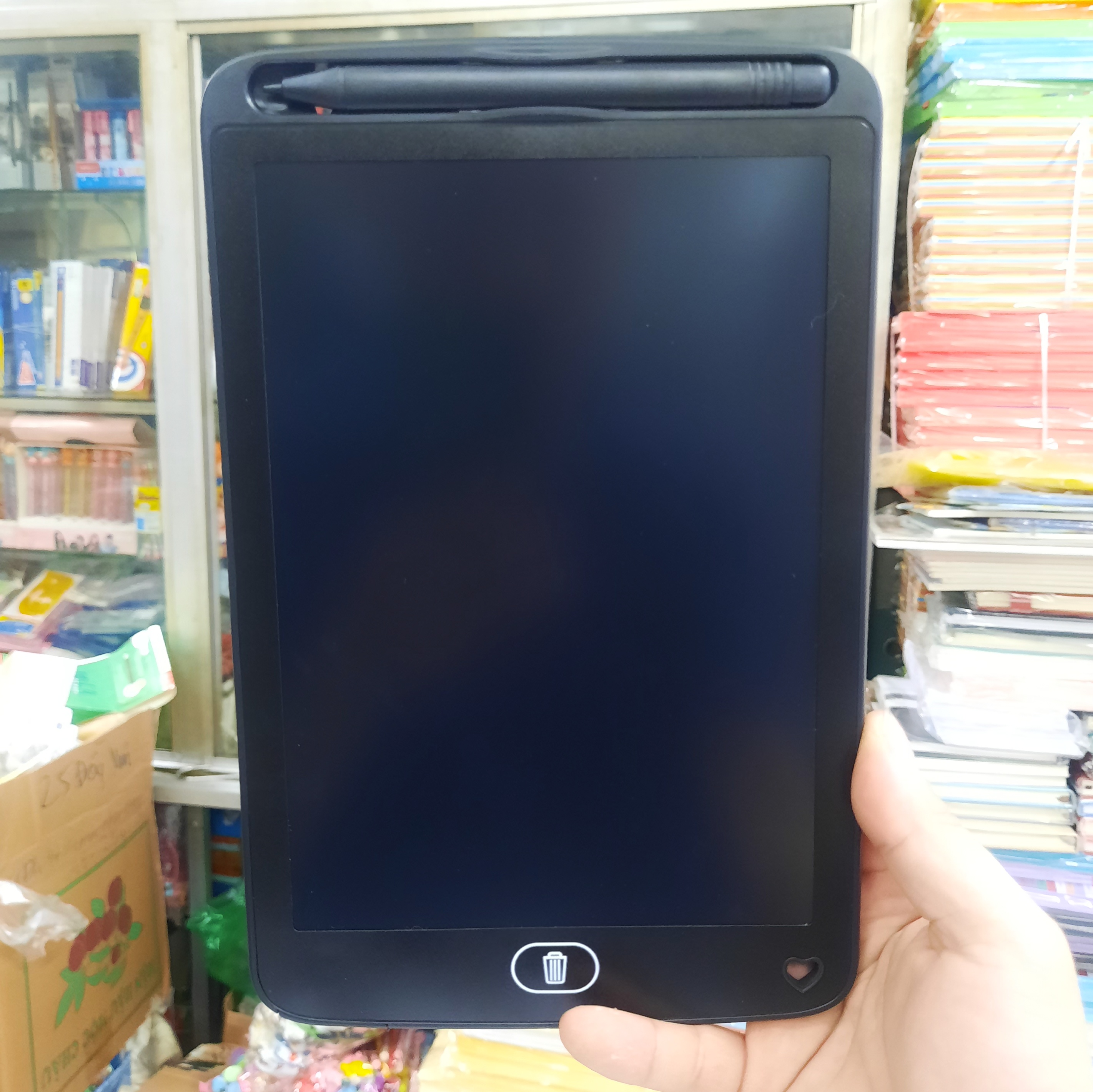 Bảng viết tự xóa thông minh màn hình LCD 8inch đơn sắc.