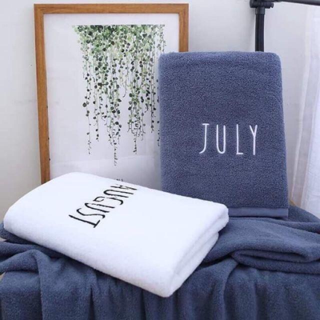 Khăn tắm ngày tháng 70x140 cm thêu logo 12 tháng - giao tháng ngẫu nhiên
