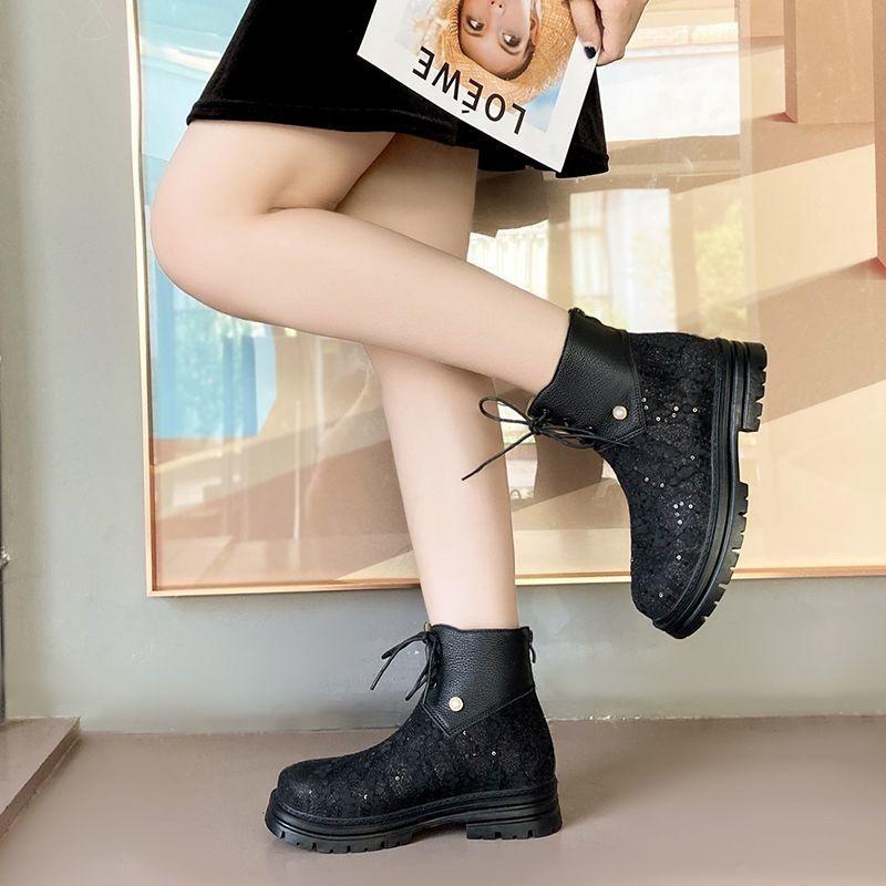 Giày Bốt Ống Ngắn Lót Lông Cừu Dày Dặn Chống Trượt Phối Đinh Tán Và Khóa Kéo Phong Cách Mới 2022 Cho Nữ