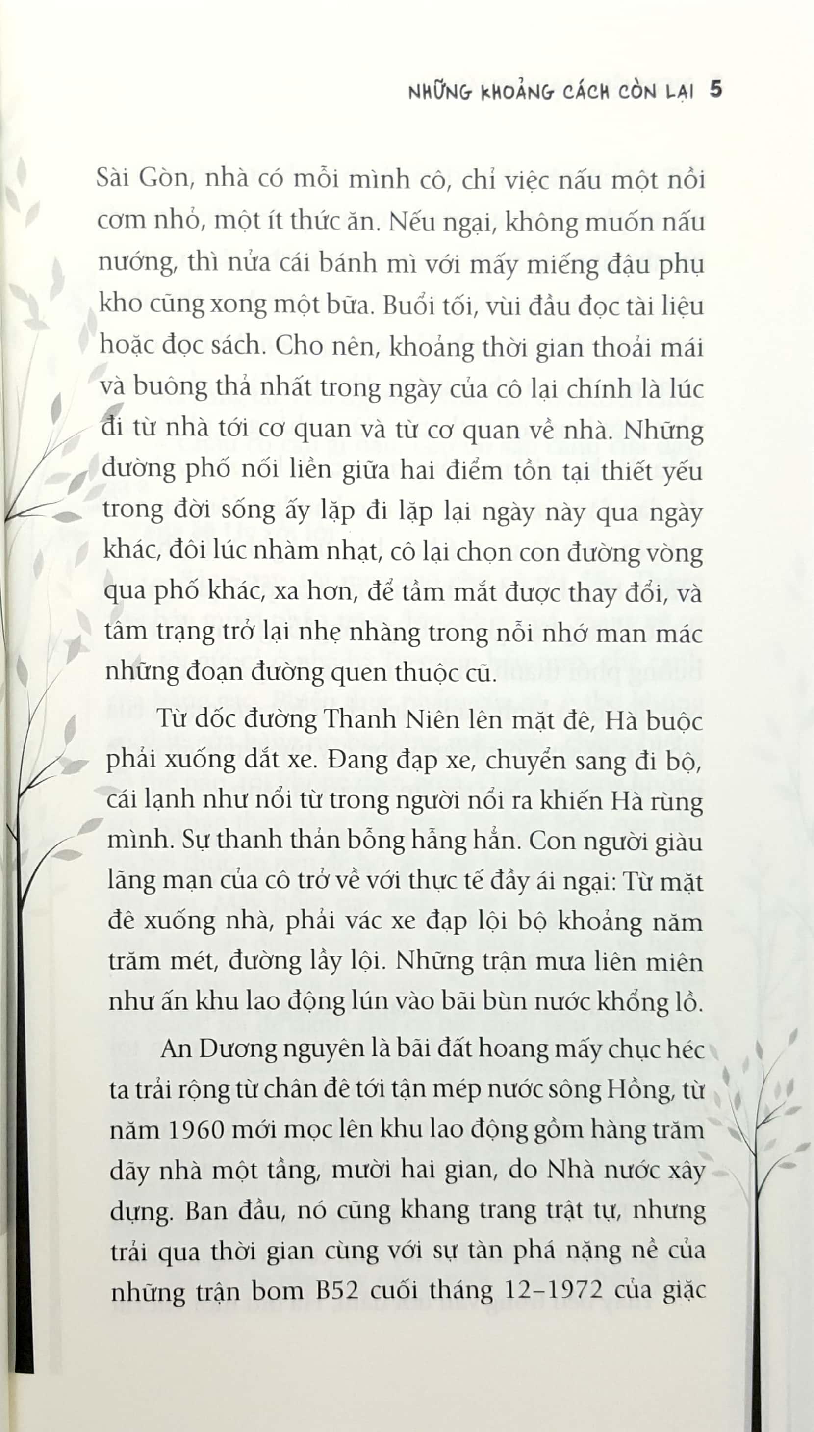 Những Khoảng Cách Còn Lại