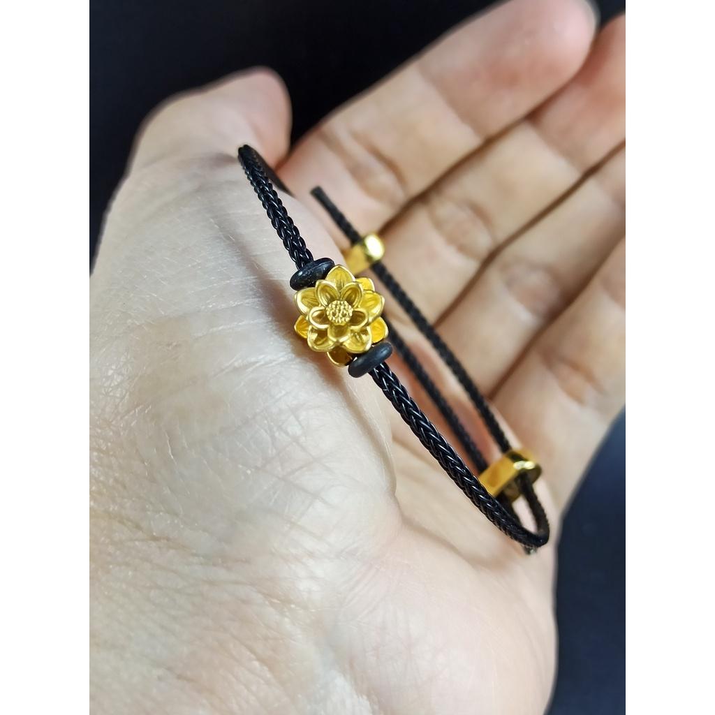 Vòng tay phong thủy charm Vàng24K Hoa Sen Vô Ưu mix dây cáp đen 2 li freesize