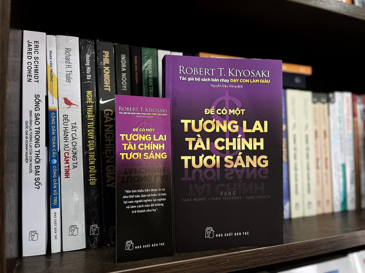 ĐỂ CÓ MỘT TƯƠNG LAI TÀI CHÍNH TƯƠI SÁNG - Robert T.Kiyosaki – Nguyễn Diệu Hằng dịch  – NXB Trẻ