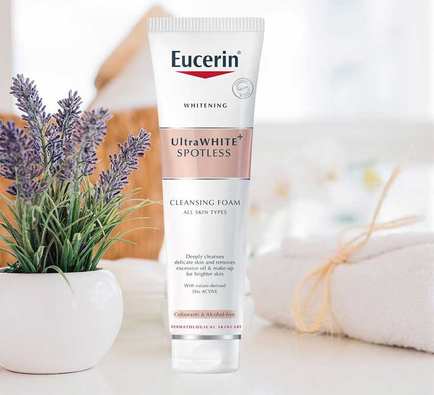 Sữa Rửa Mặt Làm Trắng Giảm Thâm Nám Eucerin Ultra White+ Spotless Cleansing Foam 150g + tặng Bọt biển rửa mặt