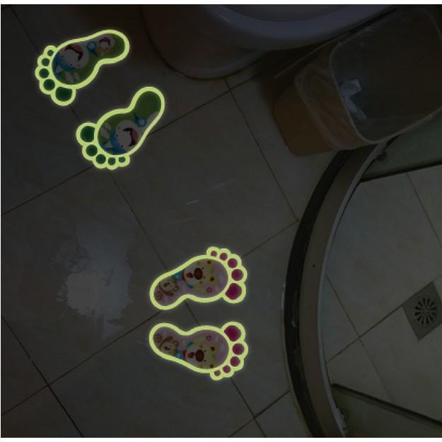 Decal trang trí Bàn Chân vui nhộn - Dạ quang A.H