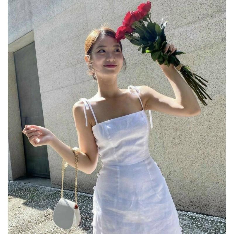 ĐẦM TRẮNG 2S FORM A ĐÍNH NÚT BỌC