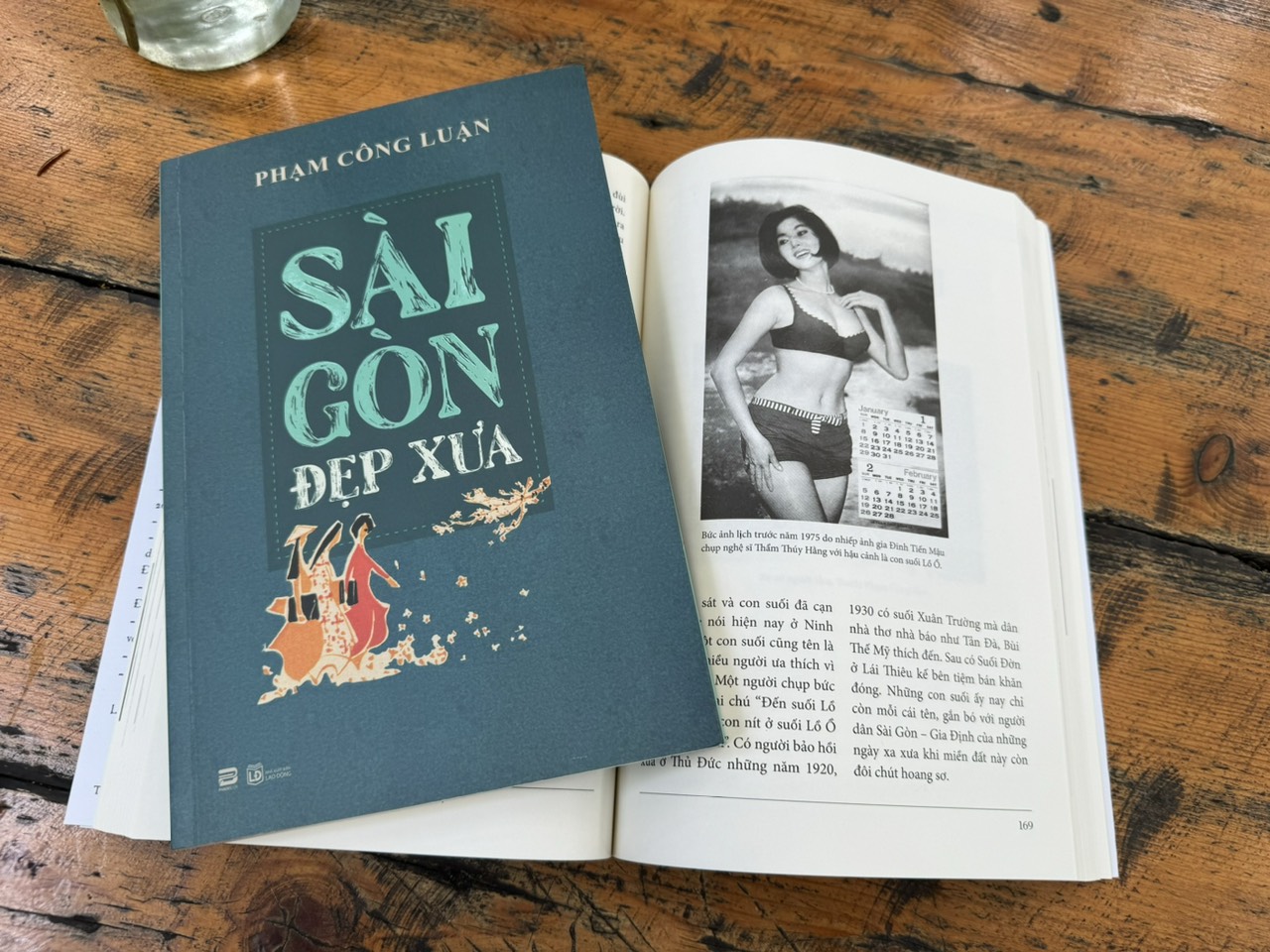 (một số cuốn đầu có chữ ký tác giả) (Combo 2 cuốn sách tác giả Phạm Công Luận) SÀI GÒN ĐẸP XƯA - SÀI GÒN NGOẢNH LẠI TRĂM NĂM - Phanbook