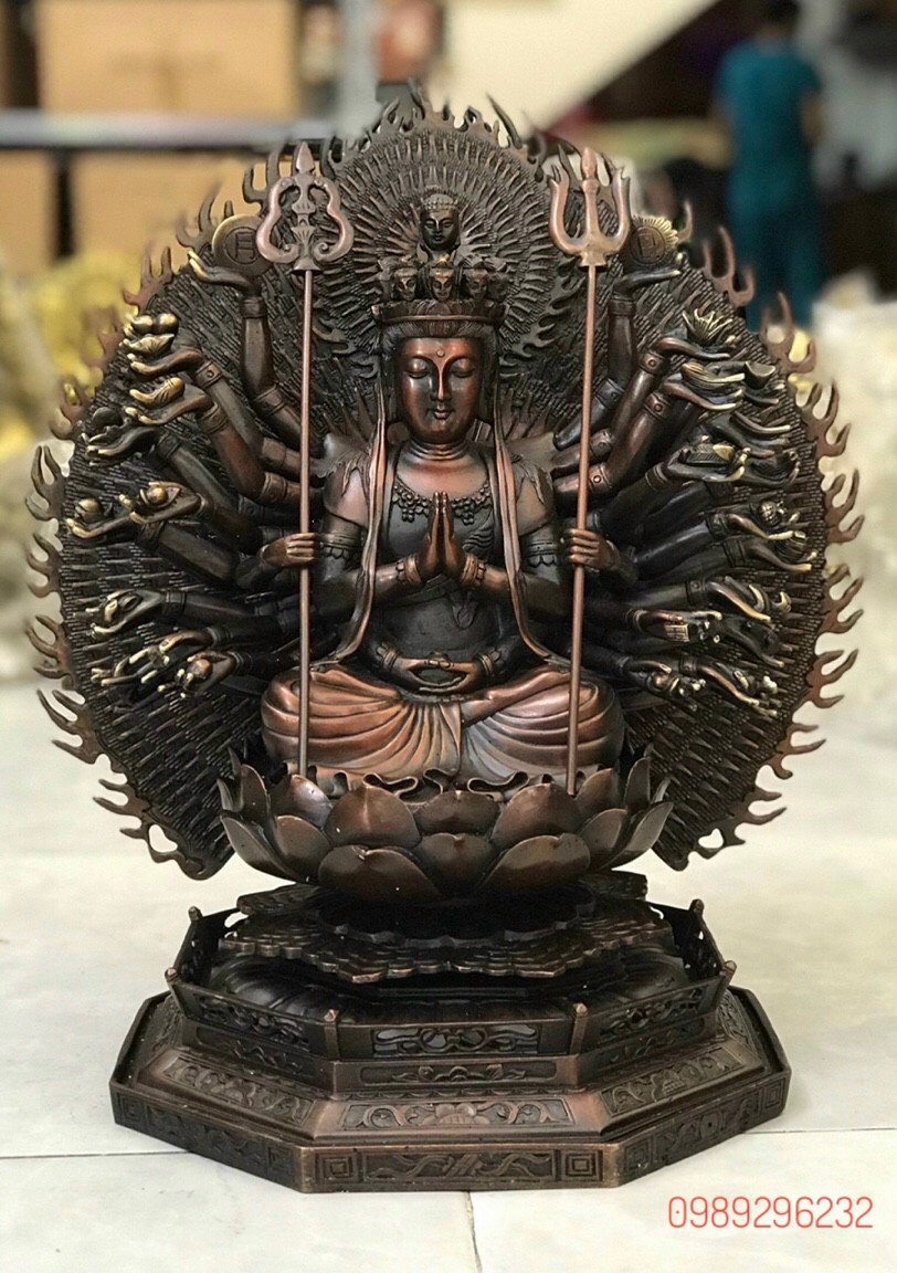 Tượng Phật Thiên Thủ Thiên Nhãn bằng đồng màu nâu - Phật thiên thủ thiên nhãn cao 42cm
