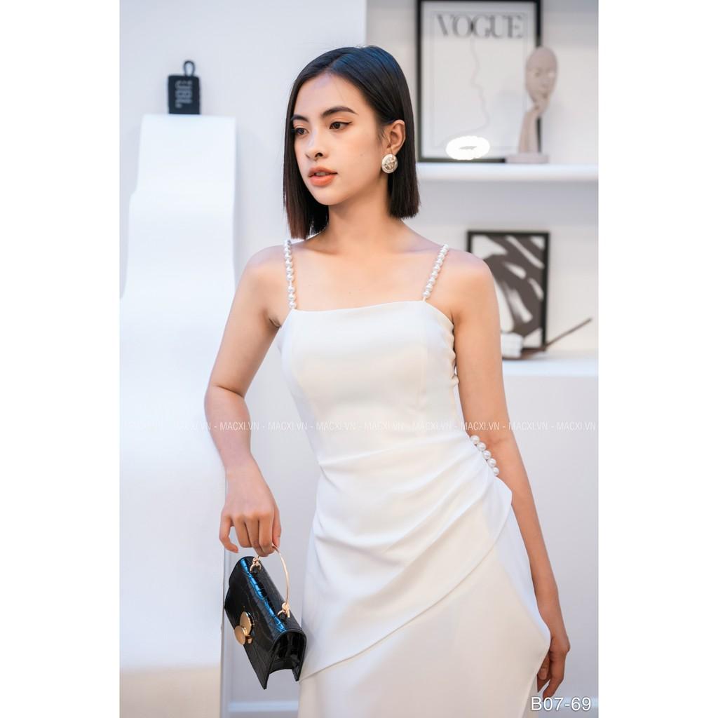Đầm Body Hai DâyI cùng Các Nàng Tự Tin Xuống Phố