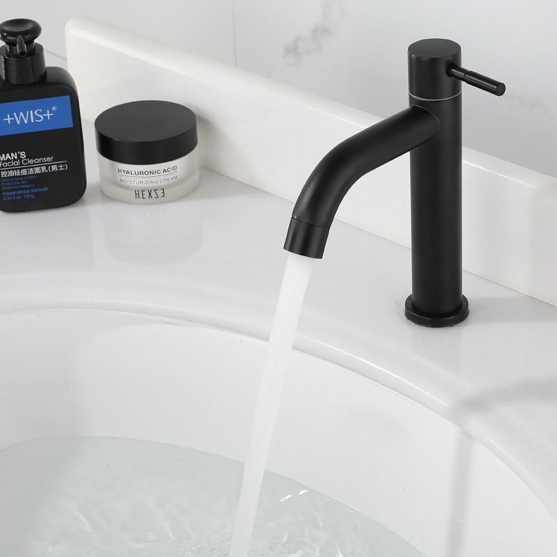 Vòi lavabo đơn black