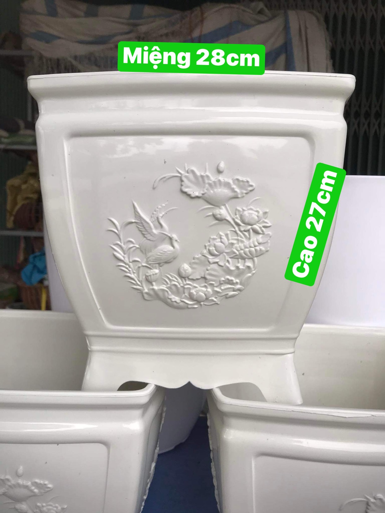 Chậu Trồng Cây Cảnh Chưng Tết Hình Vuông Họa Tiết Hoa Sen Sang Trọng, KT 28x28Cm