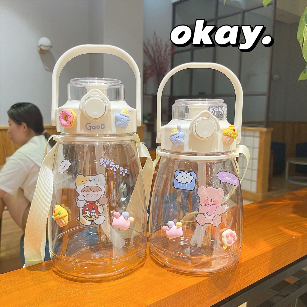 Bình đựng nước bụng bầu kèm ống hút và dây đeo tiện lợi 1300ml Kiss kèm sticker dán