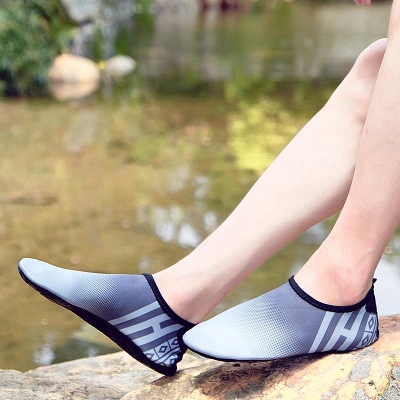 Giày đi bơi đi biển cho nam