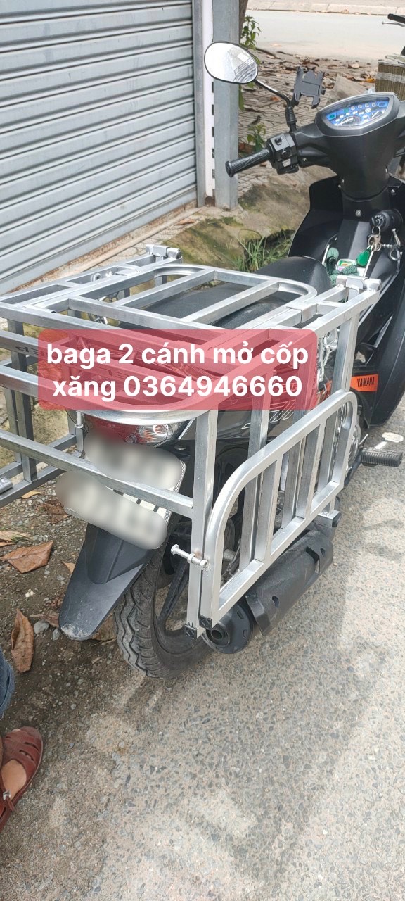 Baga 2 cánh mở cốp Chở Hàng Đa Năng Dùng Cho Tất Cả Các Loại Xe Máy (Giá Chở Hàng).104( mỗi cánh 26cm , thân giữa 52cm)