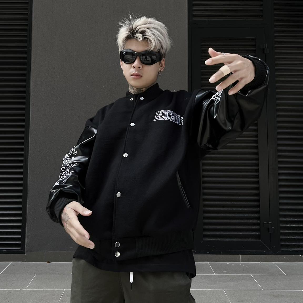 Áo khoác Bomber tay da Black Wide , varsity jacket nam nữ chất dạ 2 lớp , áo khoác bóng chày local brand unisex - Gin Store