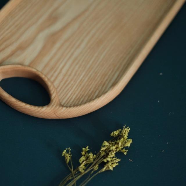 Khay gỗ hình oval tay nắm - khay decor