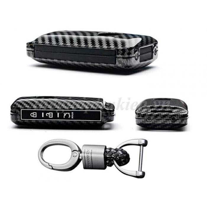 Ốp bọc chìa khóa Mazda 3 2020 chất liệu hợp kim vân Carbon kèm móc đeo INOX