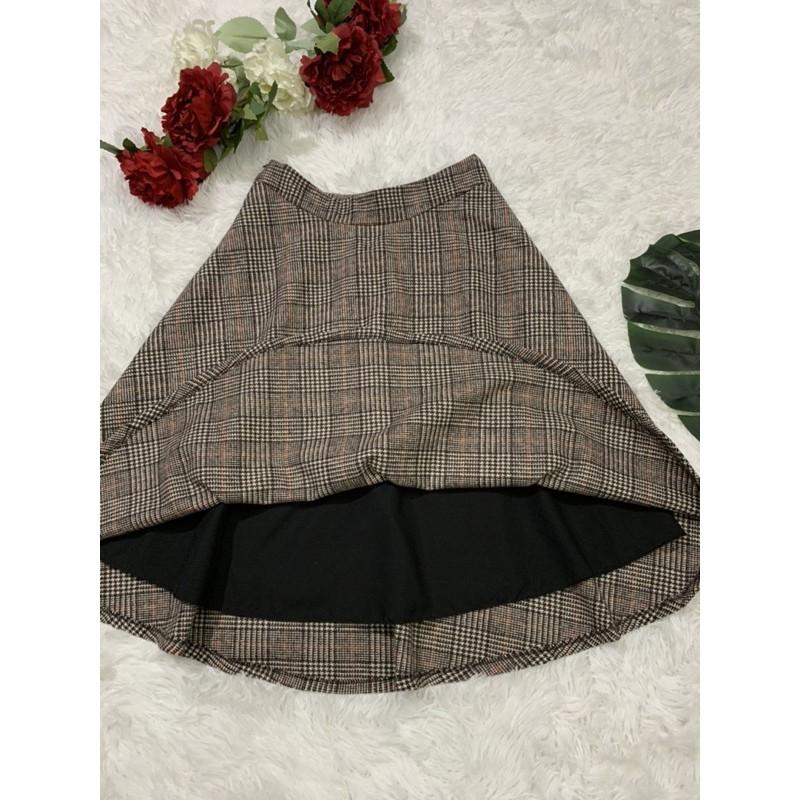 CHÂN VÁY DẠ KẺ DÁNG XOÈ HÀNG 2 LỚP