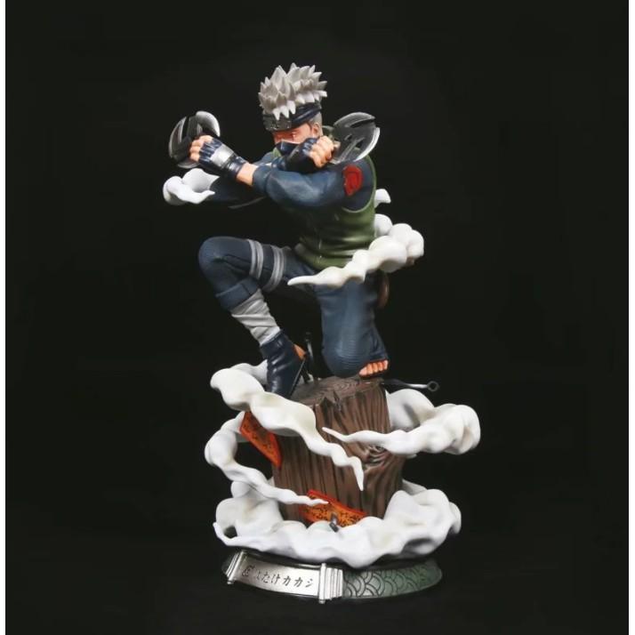 Mô Hình Figure Naruto Kakashi phóng tiêu đứng gỗ 29cm