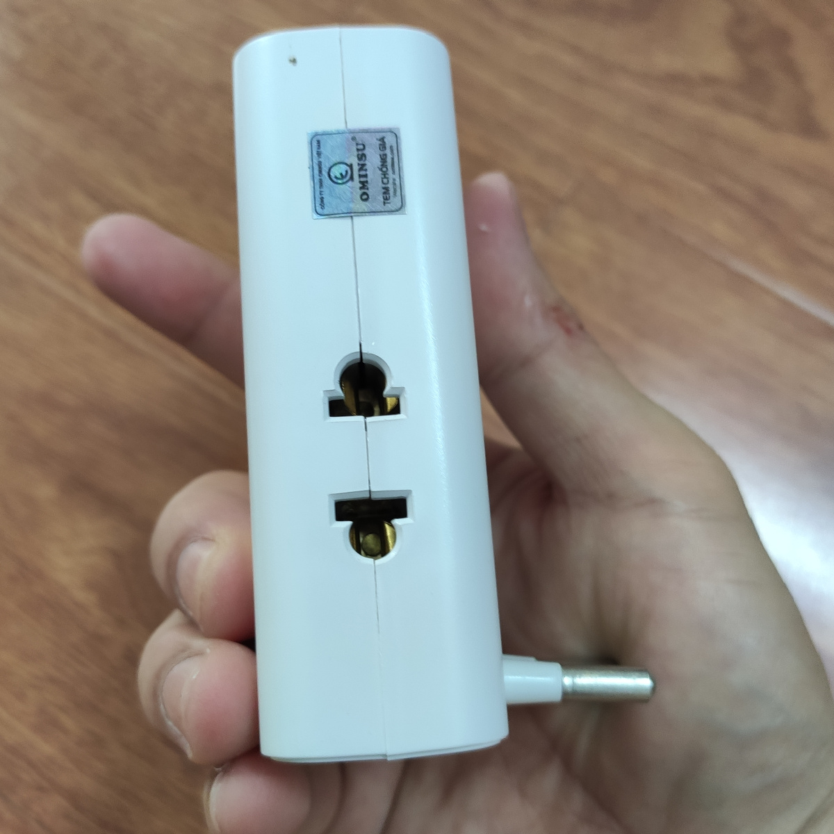 Củ sạc nhanh đa năng Ominsu PD 20W kiêm ổ cắm điện 2500W SN01 - Hàng chính hãng