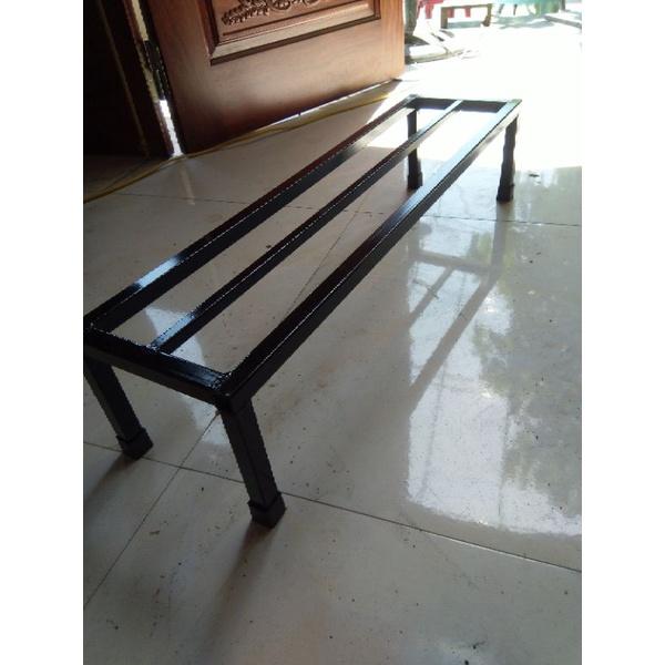Kệ kê chậu hoa, cây cảnh Dài 80cm. Rộng 20cm. Cao 15cm. Hộp thép 2*2cm. 1 nan phụ