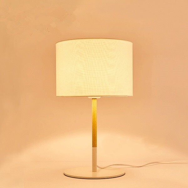 Đèn bàn decor hiện đại trang trí bàn tab phòng ngủ