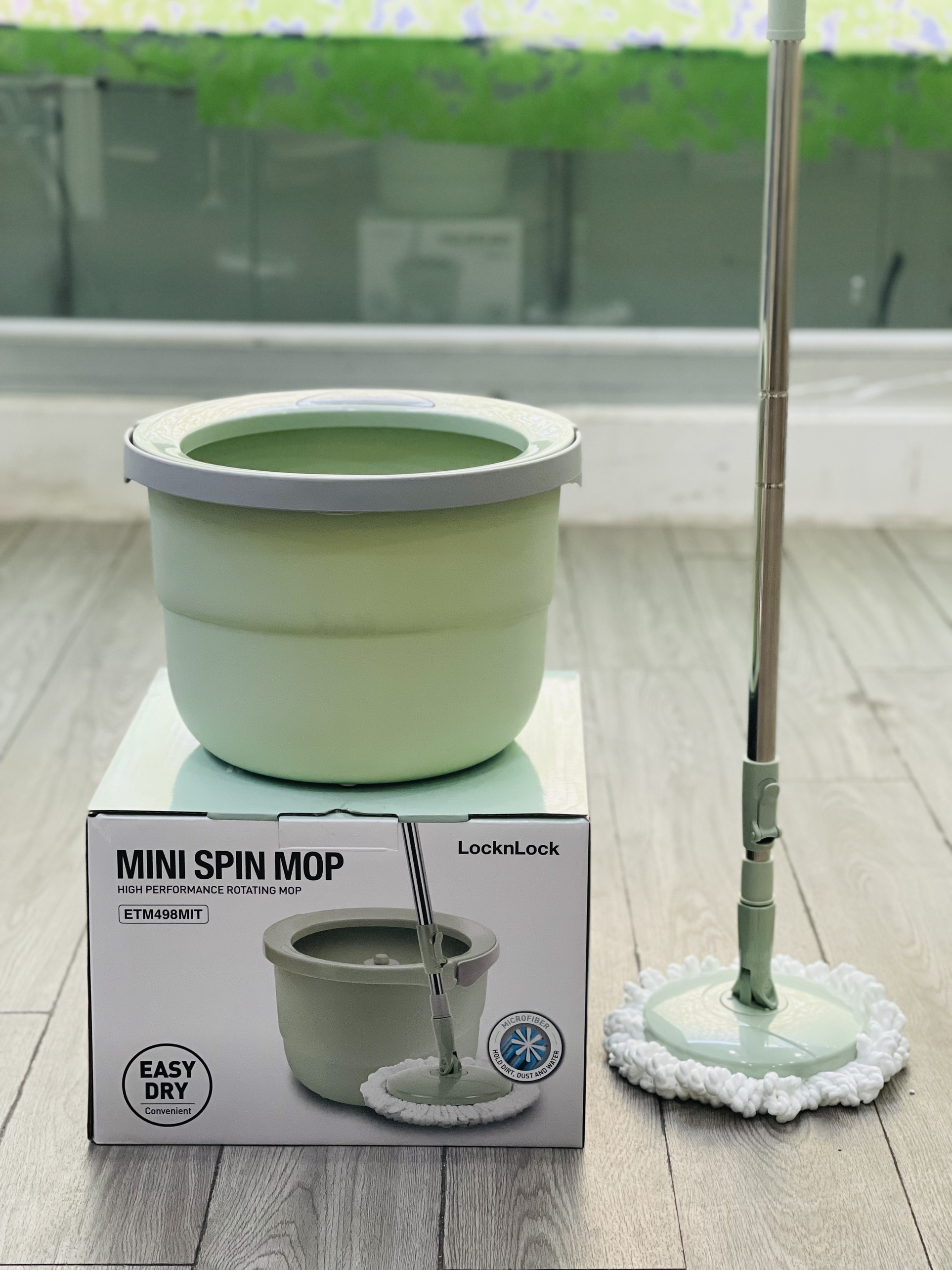 Bộ Lau Nhà Mini Thép Không Gỉ Ettom Lock&amp;Lock ETM498 - 2 Bông Lau - Hàng Chính Hãng