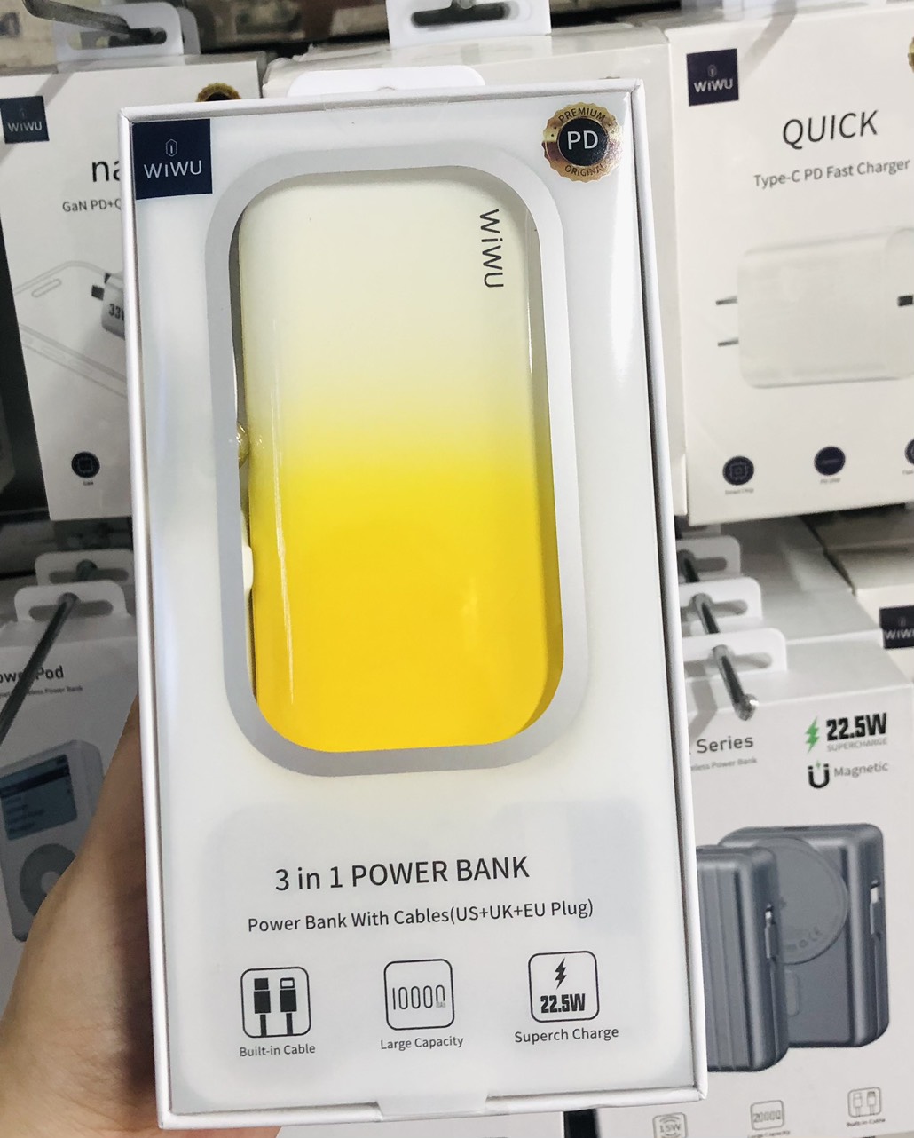 Pin dự phòng WiWU 10000mAh Fast Charging Power Bank JC-23 cho điện thoại, máy tính bảng dung lượng pin 10000mAh, có nhiều đầu ra sạc - Hàng chính hãng