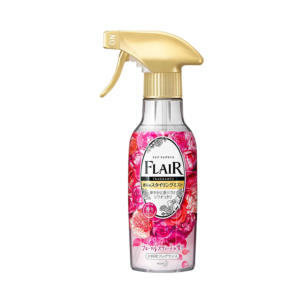 Xịt thơm và làm phẳng quần áo KAO hương hoa 270ml