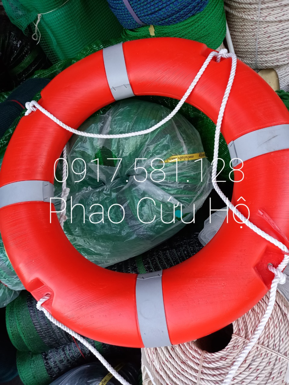 Phao Nhựa cứu hộ, Phao cứu sinh hình tròn chuyên dụng.