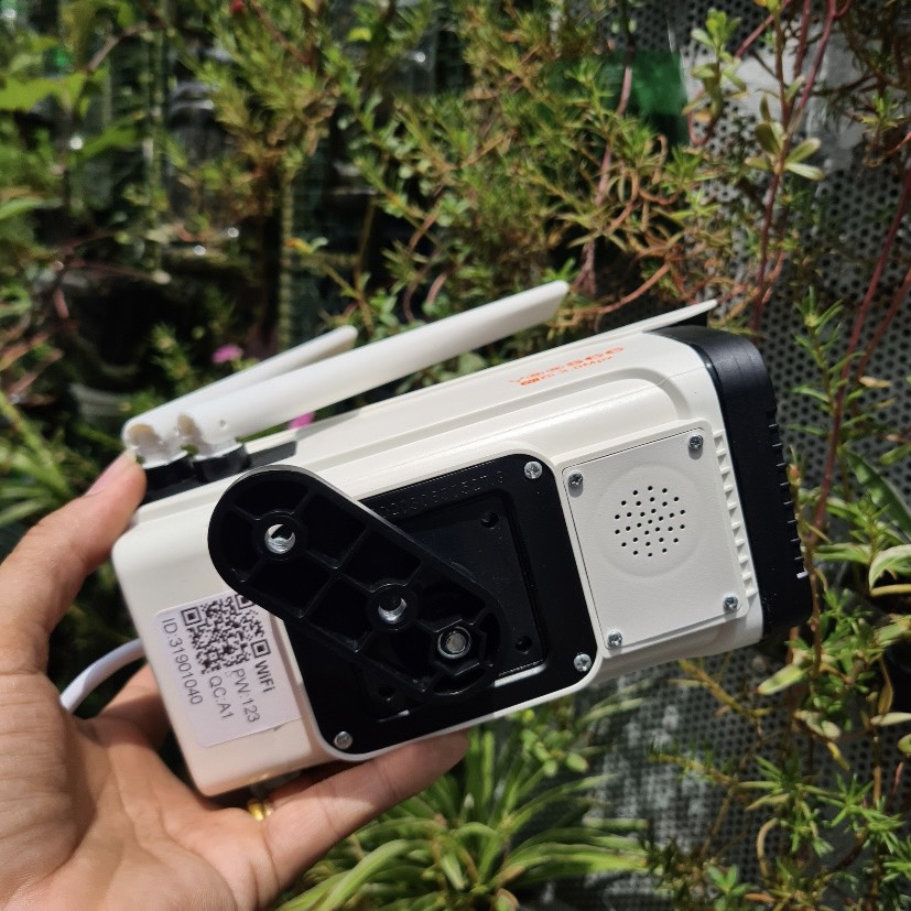 Camera yoosee ngoài trời 4râu 36led 5.0Mpx xoay 360 độ siêu nét, có màu ban đêm, đàm thoại 2 chiều, cảnh báo chống chộm - HÀNG NHẬP KHẨU