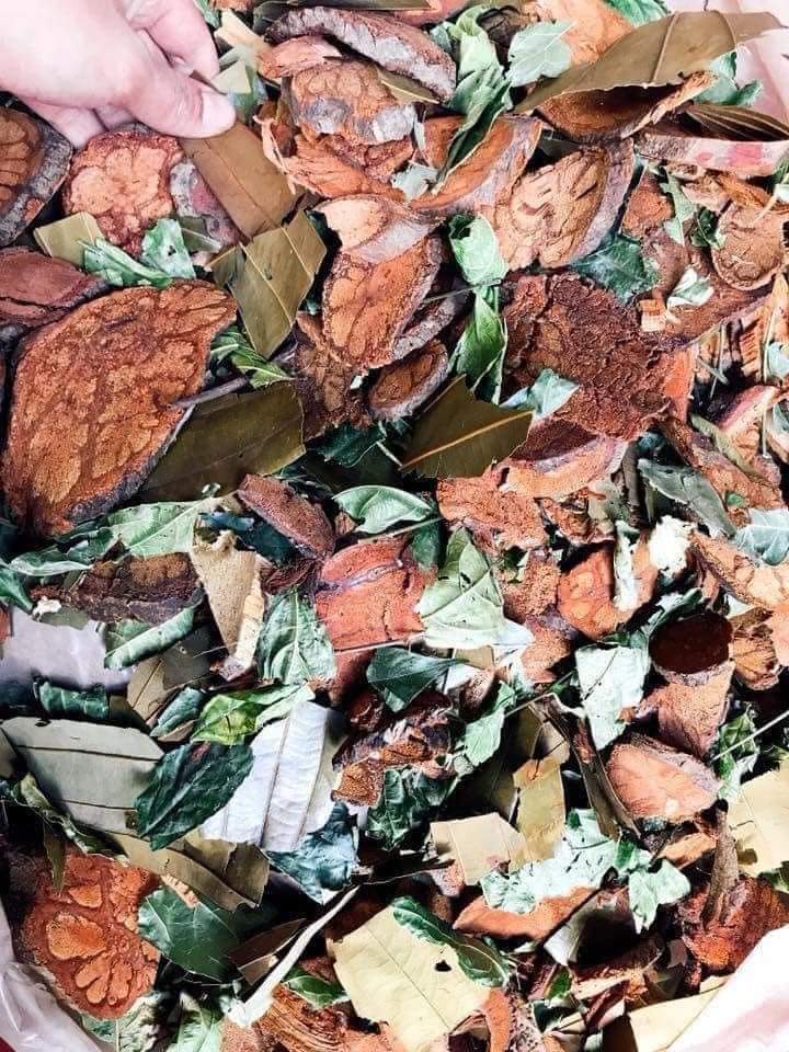 Gói 1kg lá tắm người Dao đỏ