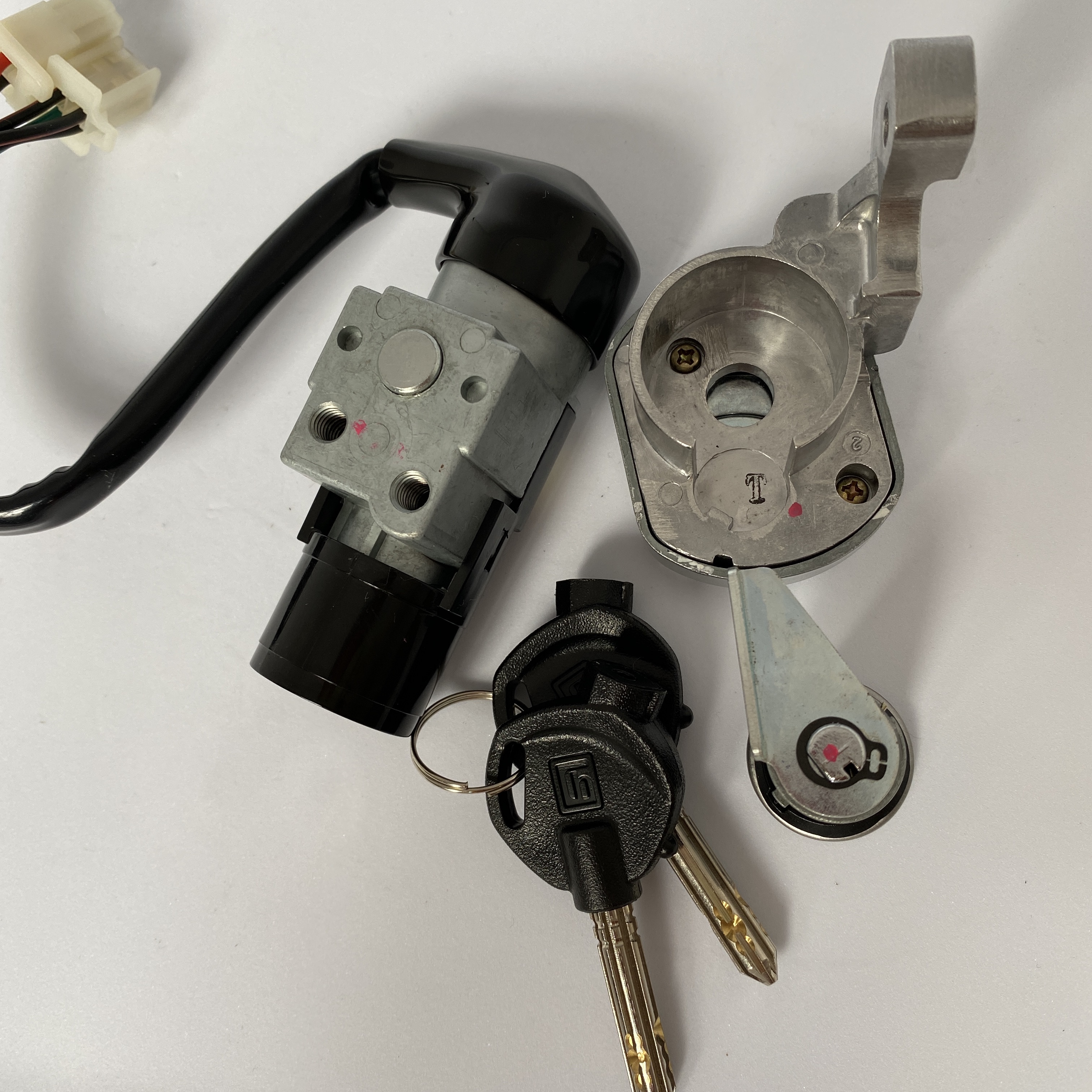 Ổ Khóa Từ 8 Cạnh Dành Cho Xe Máy Wave RS