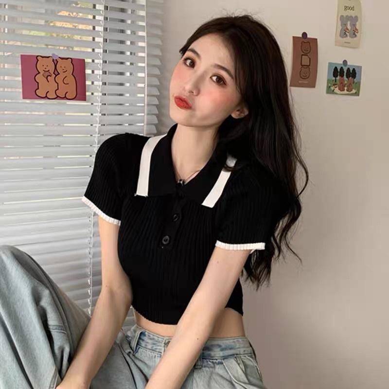 [L2M] Áo len Montoghi dệt kim CROPTOP DÁNG ÔM 2 MÀU cổ bẻ phối viền phối nút xinh xắn