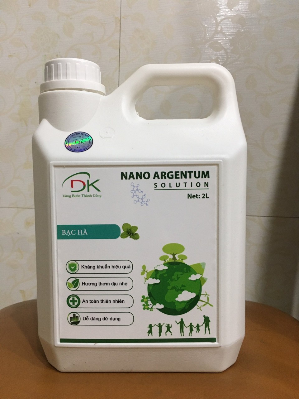 2 LÍT Dung dịch Nano Bạc DK NANO ARGETUM SOLUTION A khử mùi, khử khuẩn cho xe ô tô, nhà cửa, văn phòng kết hợp với máy khử mùi để tạo khói