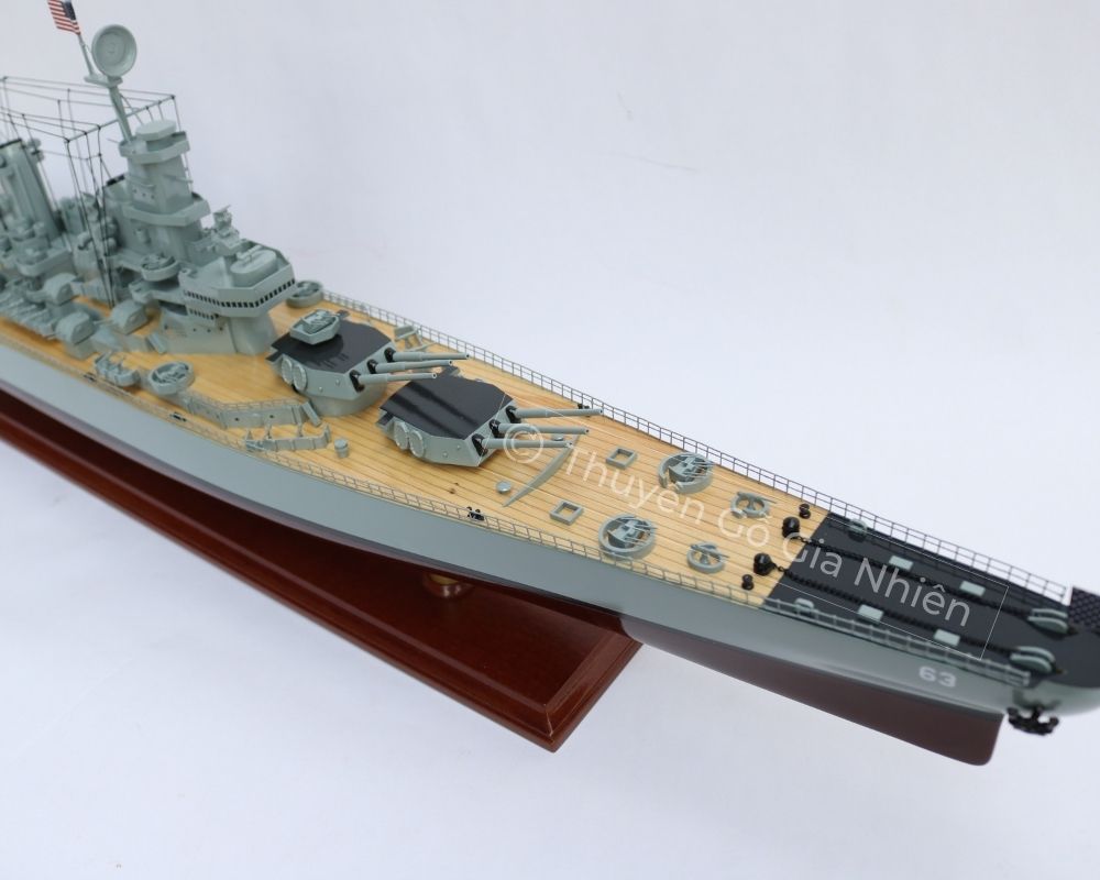 Mô Hình Thuyền Gỗ Phong Thủy Dạng Thuyền Chiến USS MISSOURI Chính Hãng Hàng Xuất Khẩu Chất Lượng Cao