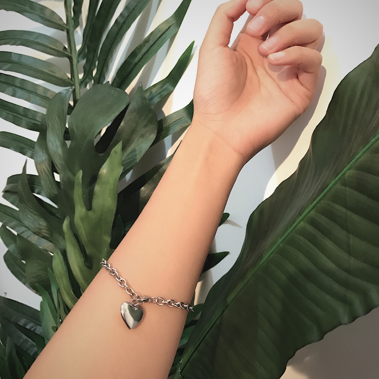 Vòng tay unisex trái tim