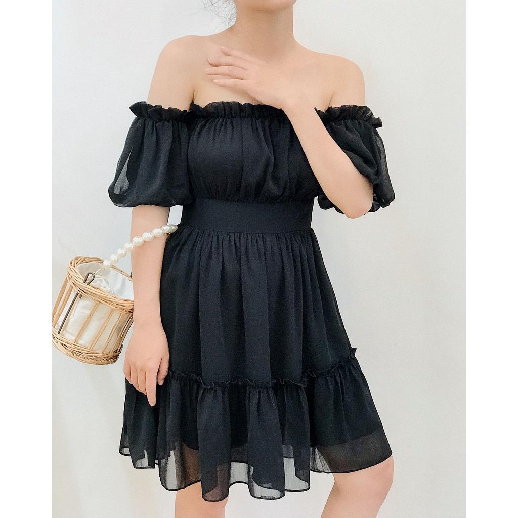 KIOBI - Đầm Iris ống form ôm dáng xòe, tay bí phồng đính rời bo thun trễ vai, có lót, vải voan tơ IC đen - KID2152D