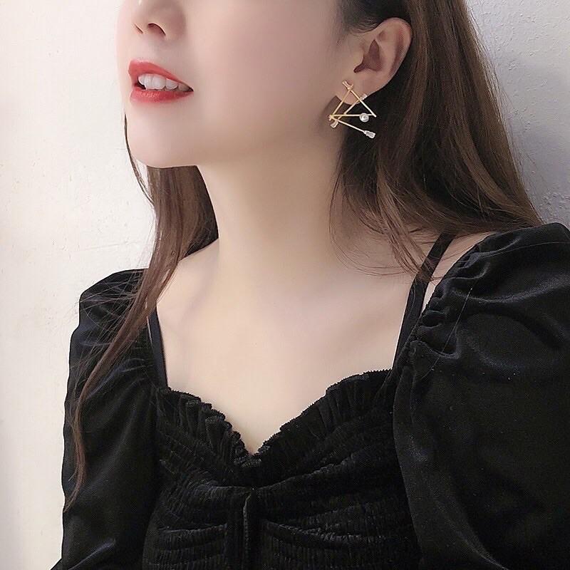 Khuyên tai cá tính