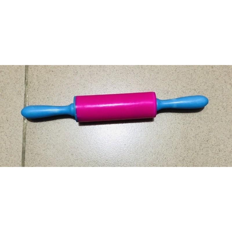 Con lăn , dụng cụ lăn bột ,cán bột cho bé
