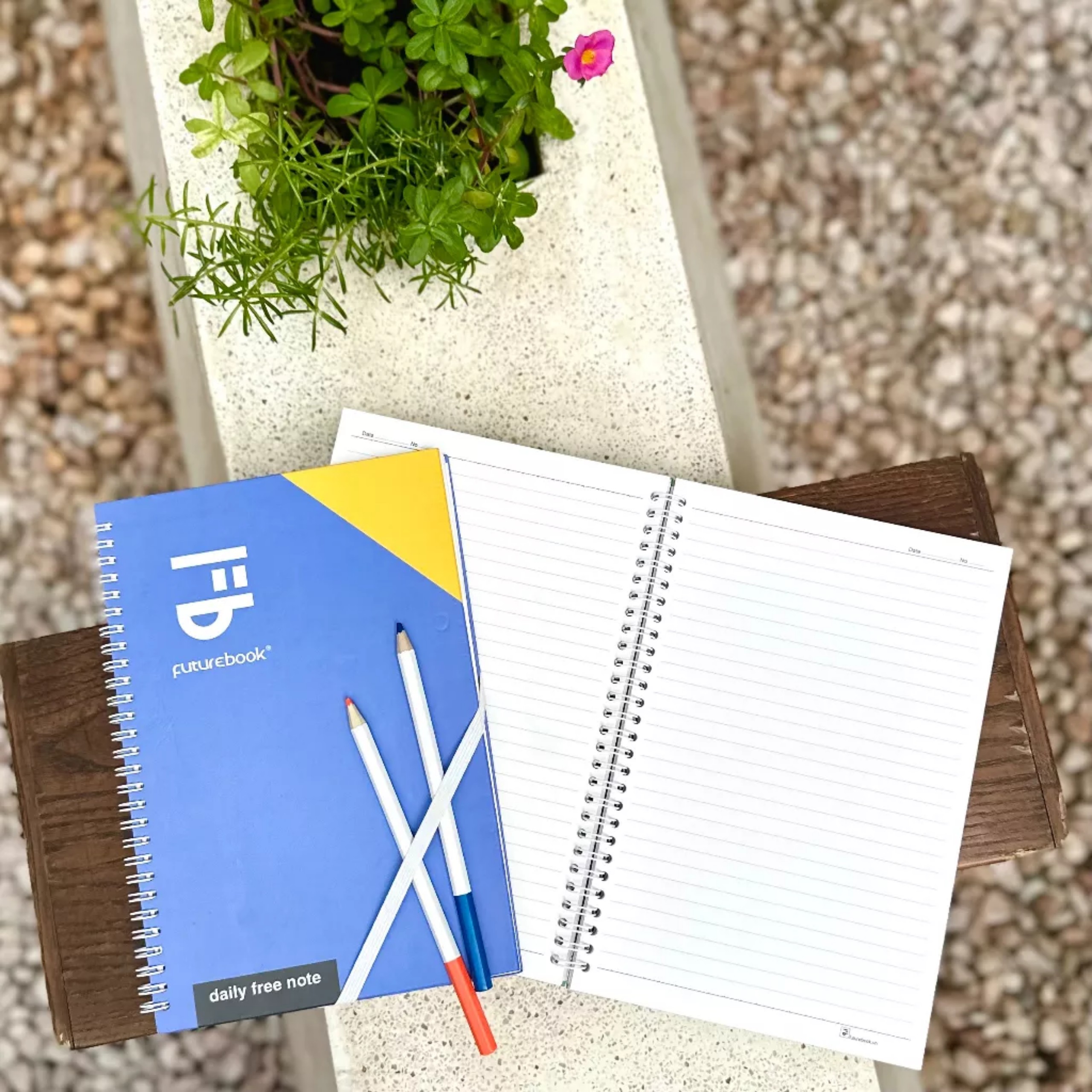 Sổ Lò Xo AICOLOR- B5- Dòng Kẻ Ngang- 85 Tờ- 80GSM. Mã SP: B5LX. Giao mẫu ngẫu nhiên. FUTUREBOOK.