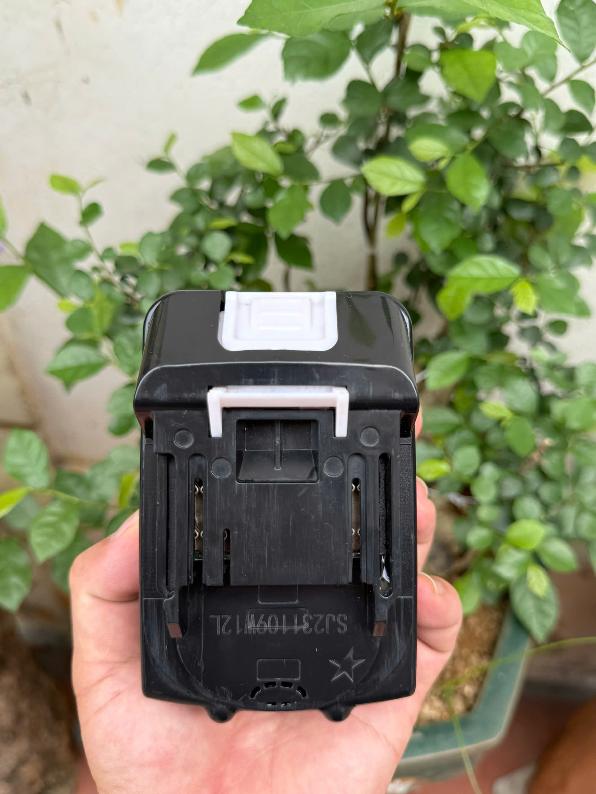 Pin máy cắt cỏ cầm tay dùng pin LAPUseᵰ pin dự phòng 10cell dung lượng 15000mAh - CHÂN PIN THÔNG DỤNG
