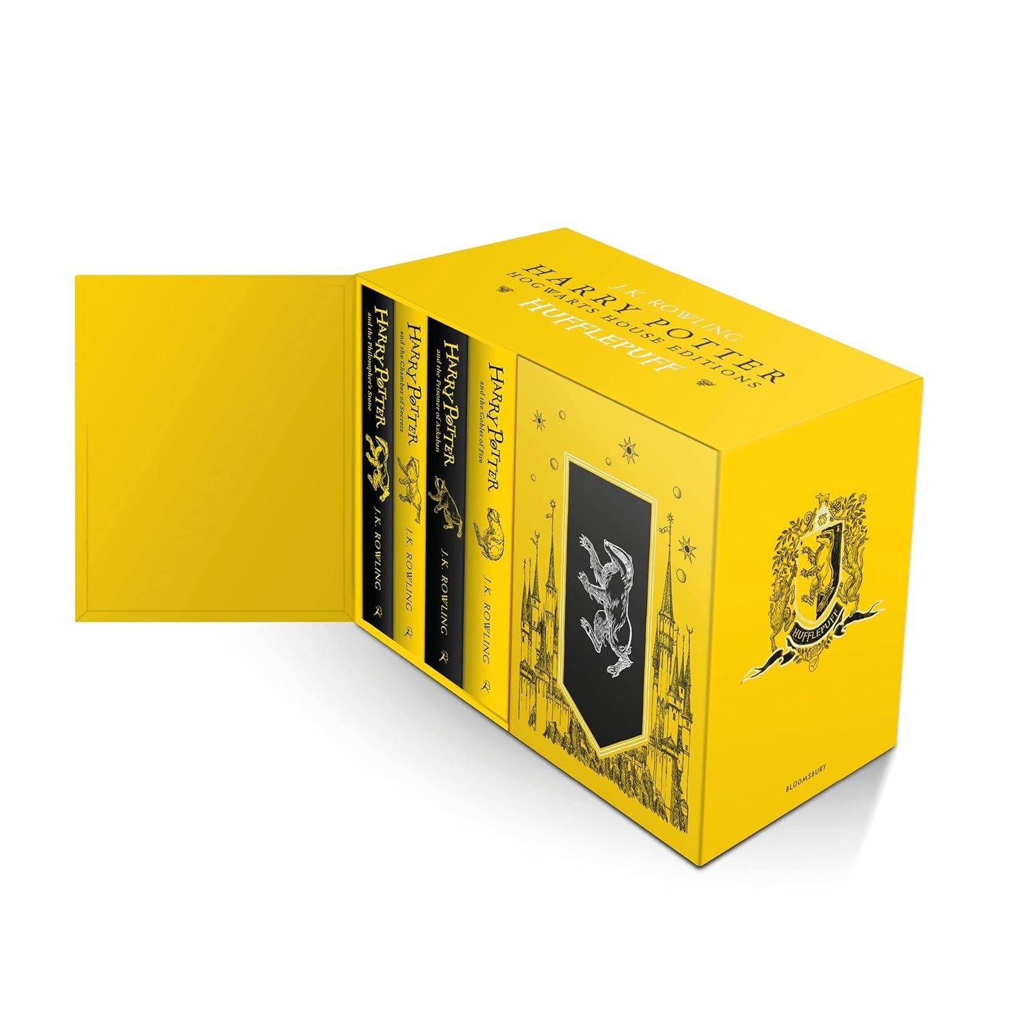 Sách ngoại văn: Harry Potter Hufflepuff House Editions Hardback Box Set