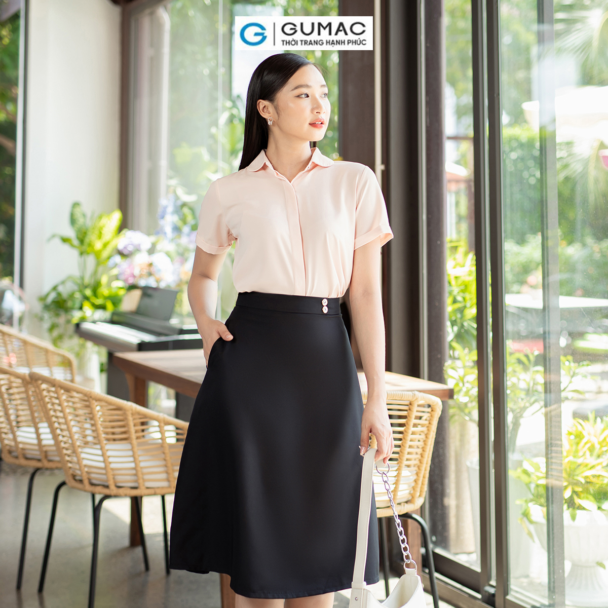 Áo sơ mi nữ tay ngắn lai lật nẹp giấu nút công sở thanh lịch thời trang GUMAC AD07025
