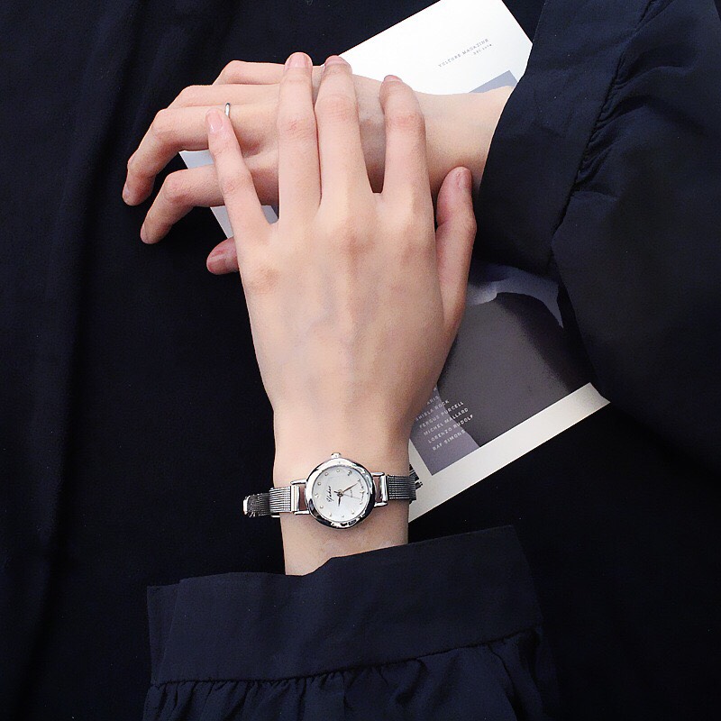 Đồng hồ thời trang nữ đeo tay mặt nhỏ thời trang hiện đại phong cách Yuhao ZO64