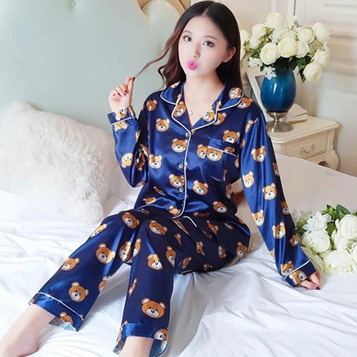 Bộ đồ dài tay hình gấu Teddy dễ thương,chất liệu lụa satin cao cấp