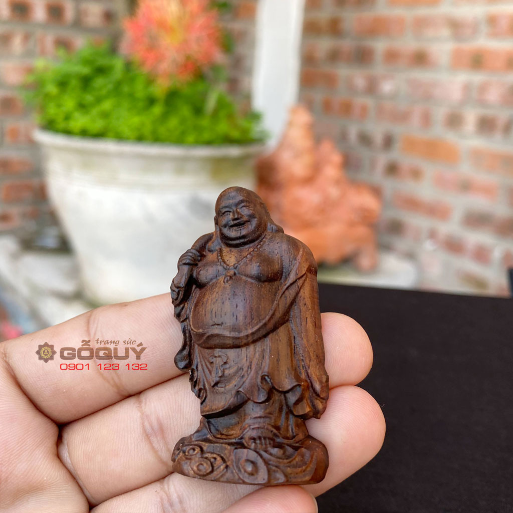 Mặt dây chuyền Phật Di Lặc đứng gỗ trắc