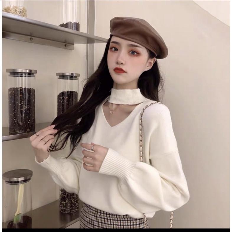 Áo len khoét ngực